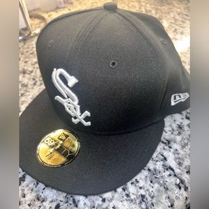 BOSTON BLACK SOCKS CAP